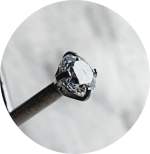 Labret Zircônia Swarovski Assinada a laser - Imagem 2