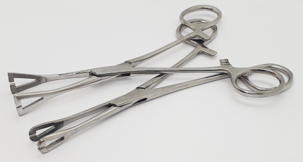 Pinça Forceps Triangular ou Oval aberta