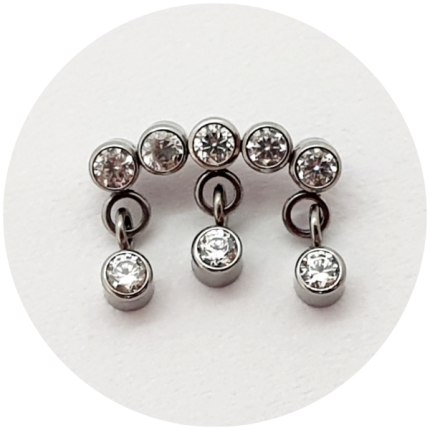 Labret Mini Cluster 5 zircônias com 3 pingentes