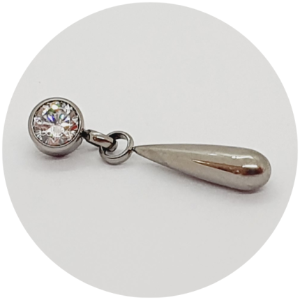 Labret Zircônia Flat com pingente Gota