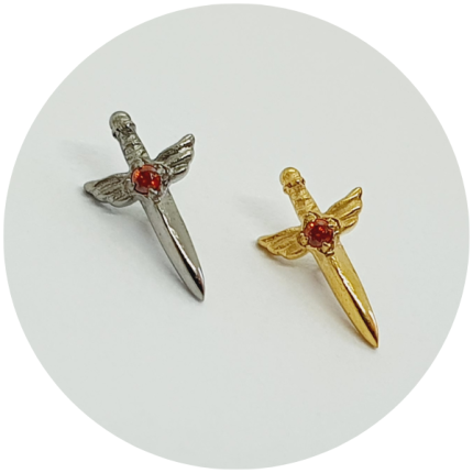 Labret adaga zirconia vermelha