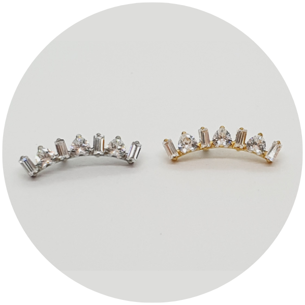 T166-4201 Labret Mini Cluster Square Zircônia 7P - Natural ou PVD Gold - Imagem 1
