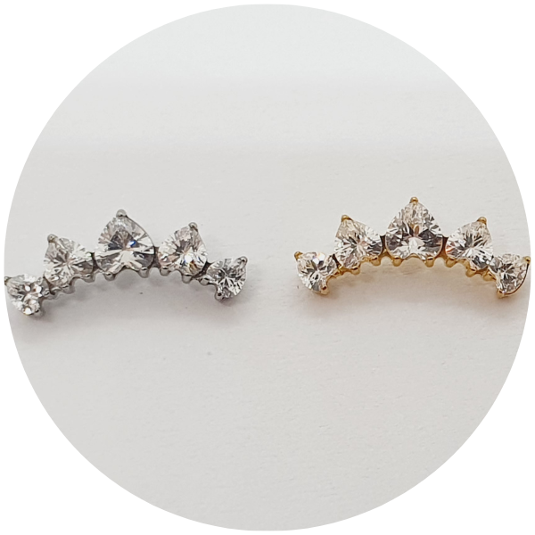 T4682-4683 Labret Cluster Coração de Zirconia 5P - Natural ou PVD Gold - Haste em titanio natural - Imagem 1