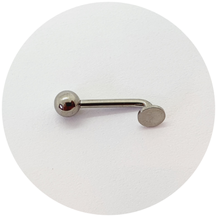 LABRET CRISTINA COM ESFERA E CHAPINHA